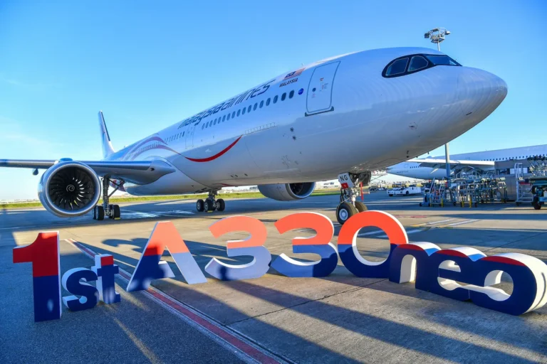 AIRBUS A330